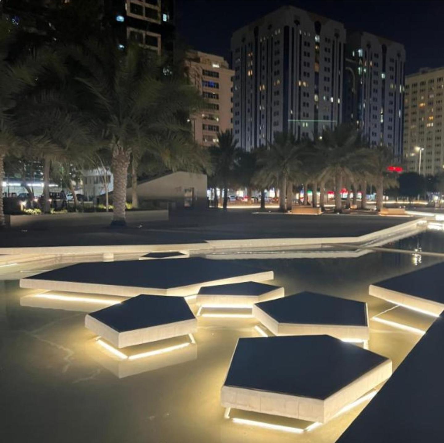 Corniche Street - Luxury Abu Dhabi